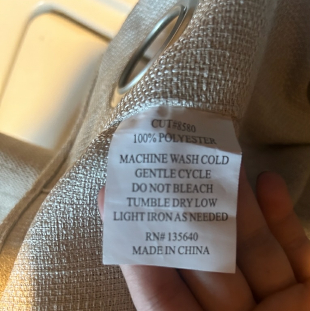 Light filtering curtains - Picture 4 of 4
